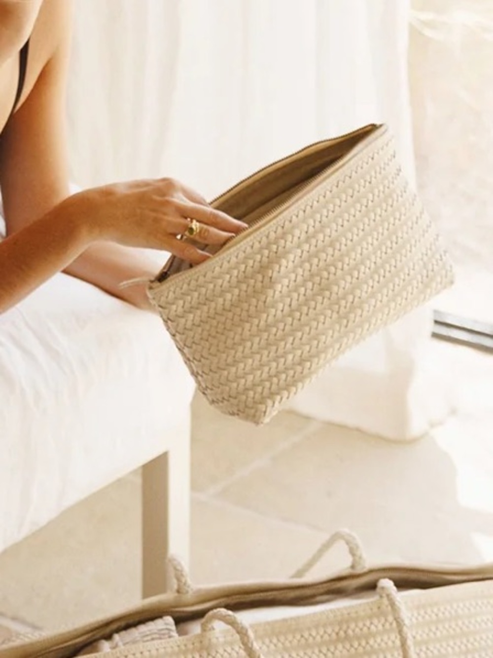 Bambien Pouche Woven Cream clutch or purse or travel